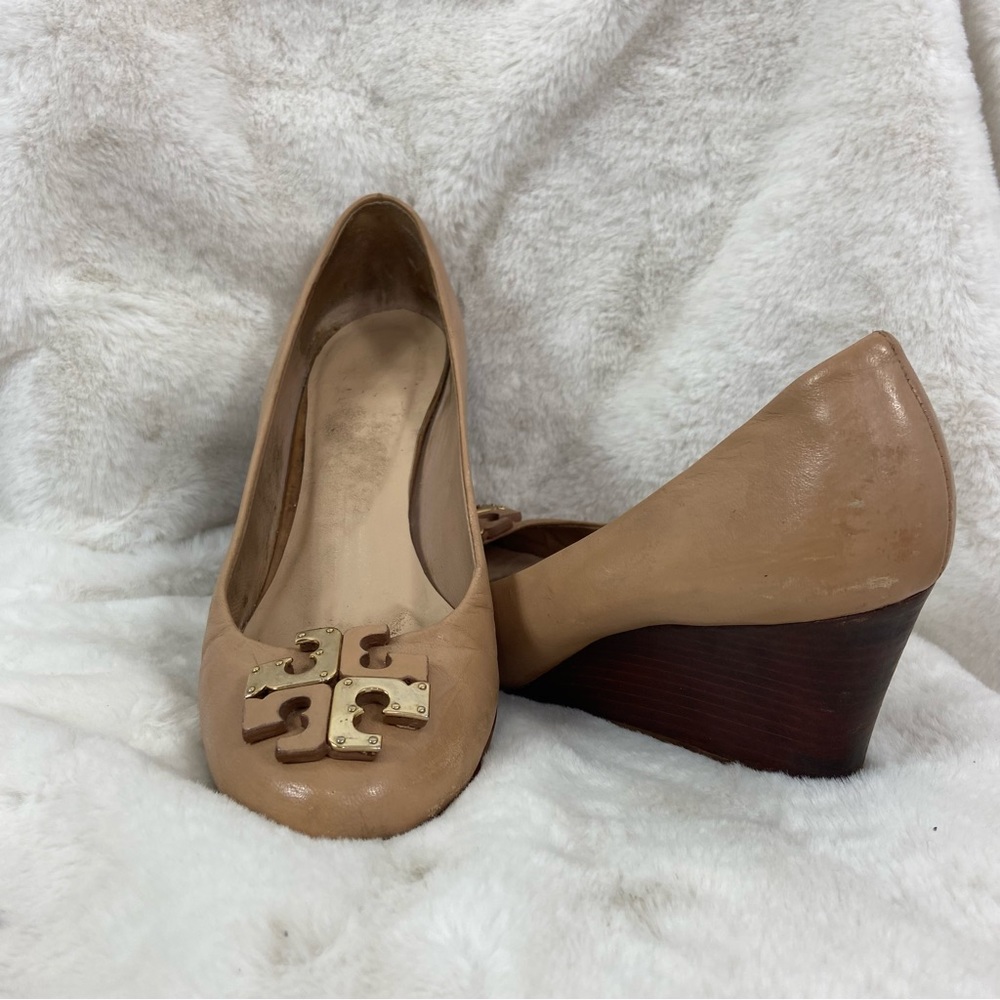 TORY BURCH Lowell New Logo Wedge Pump, Natural Blush. 7M - Picture 3 of 16